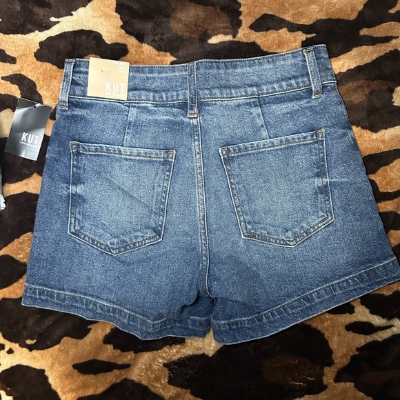 shorts - Picture 3 of 3